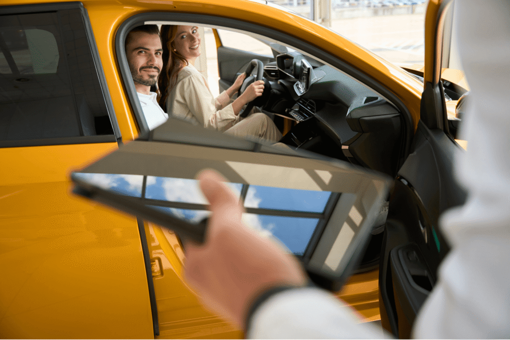 Technicien ADAS restituant un véhicule après intervention de calibrage et validation des systèmes de sécurité